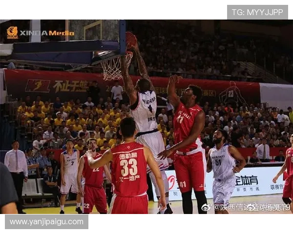 西安篮球队中路突破战术解析与实战应用研究 西安篮球队中路突破战术解析与实战应用研究